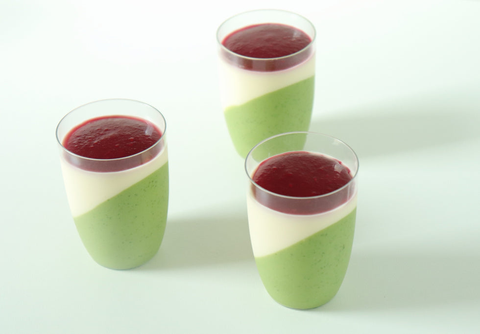 Panna cotta au thé matcha premium bio et chocolat blanc