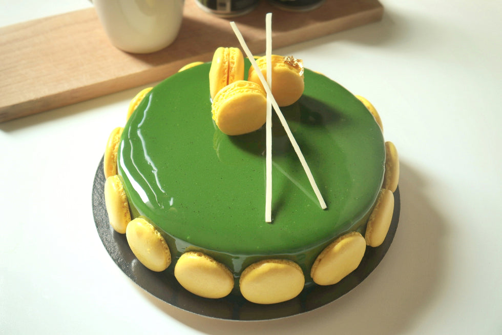Entremet au yuzu et thé matcha bio