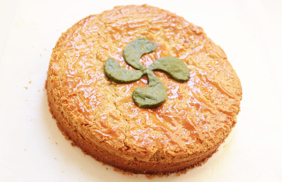 Gâteau Basque à la cerise et au matcha bio