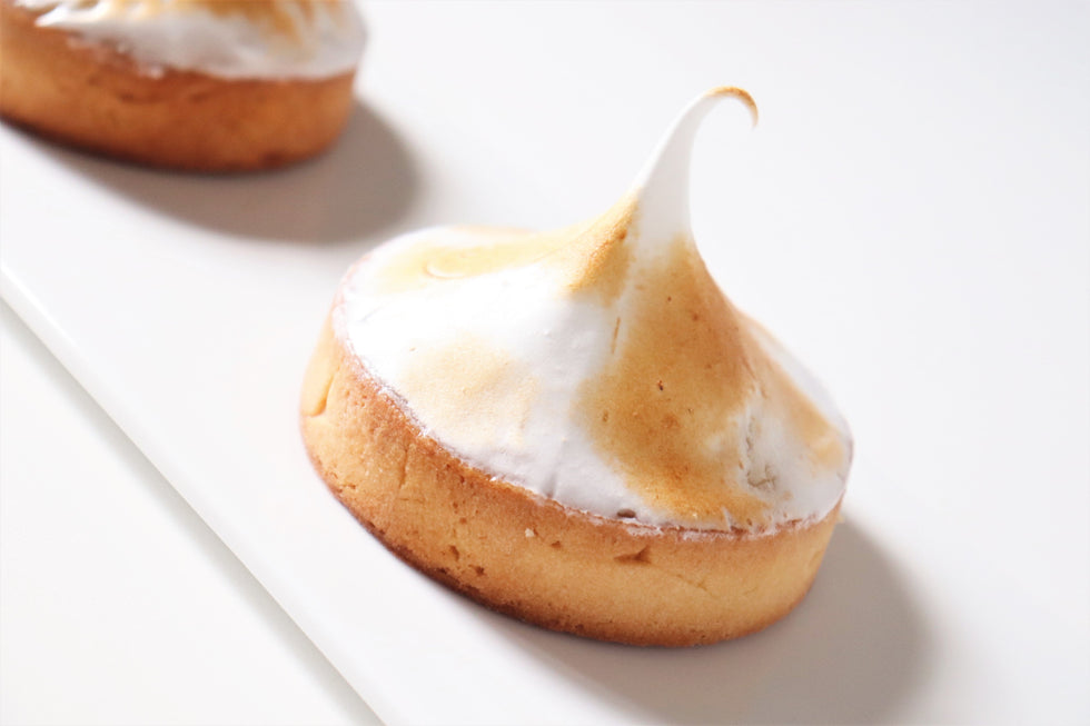 Tartelettes meringuées au matcha bio et yuzu